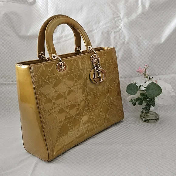 Christian Dior Cannage Lady Dior Gold Enamel Luxury Hand Bag (LIMITED EDITION) - Picture 3 of 16